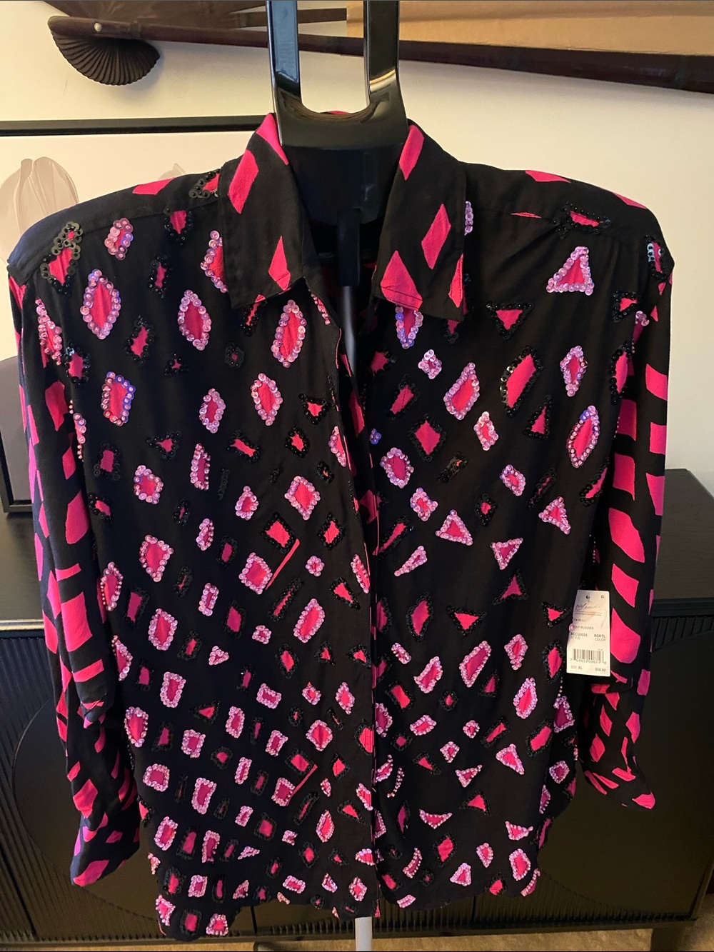 Beautiful Vintage NY Collection Pink and Black Sequins Top